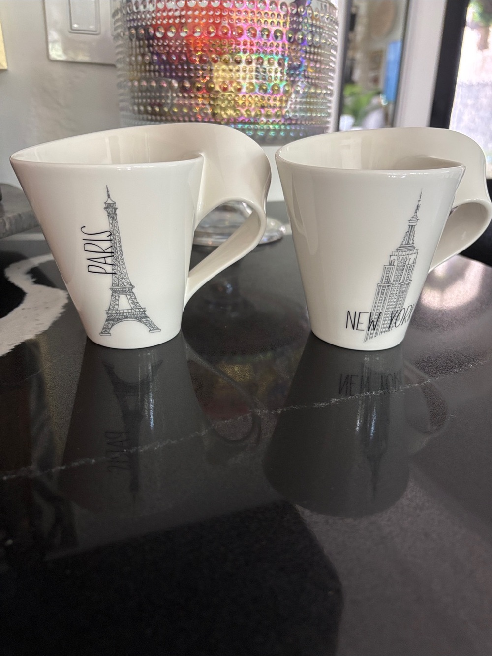 VILLEROY AND BOCH City Landmark Porcelain Coffee Mug - Paris / New York